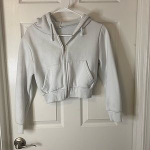 White cropped sweater size XS